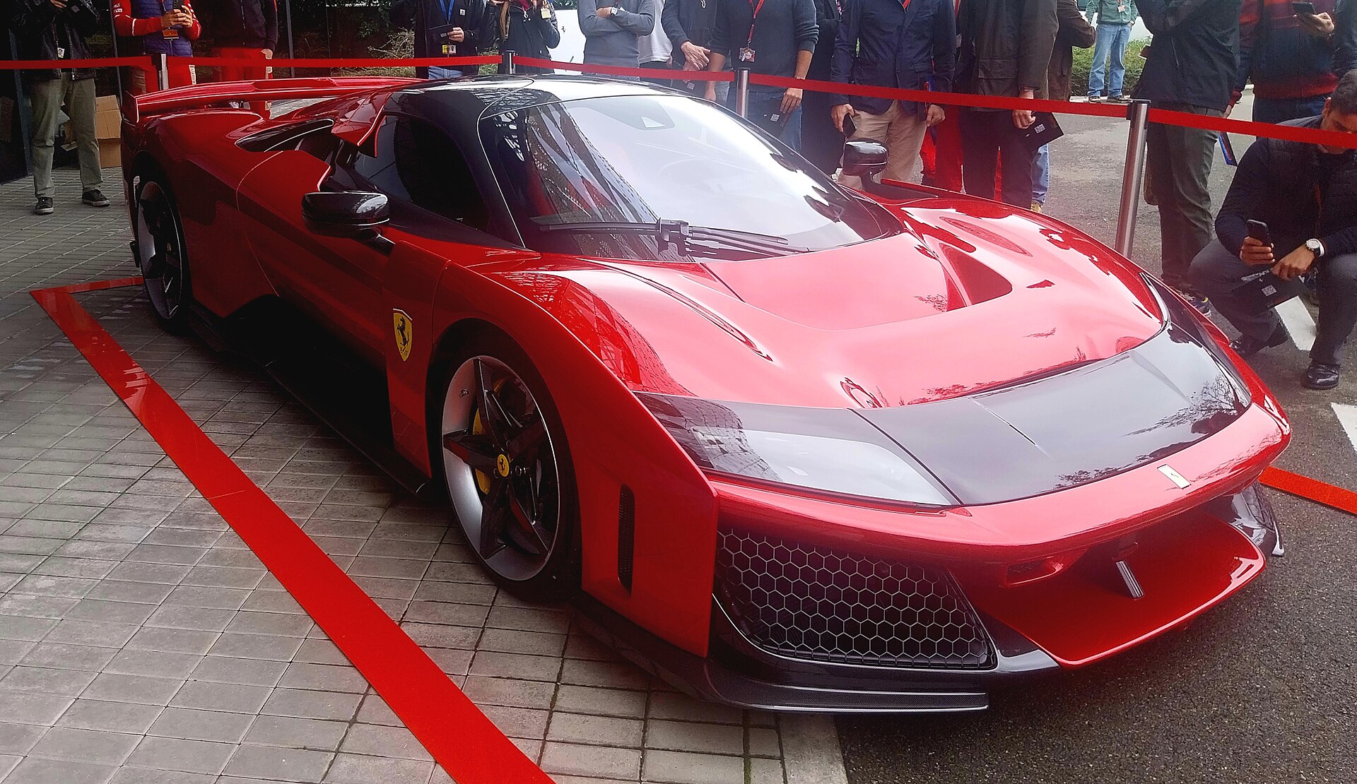 Ferrari F80 - Launch Specification — 1 di 799 Worldwide